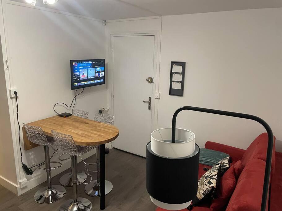 Appartement Place De Καμπραί Εξωτερικό φωτογραφία